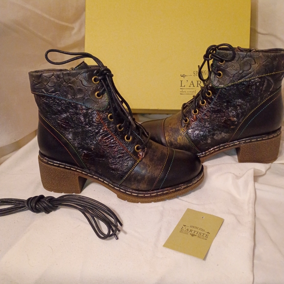 L'Artiste by Spring Step Women's Brown Ankle Boots - Picture 4 of 6